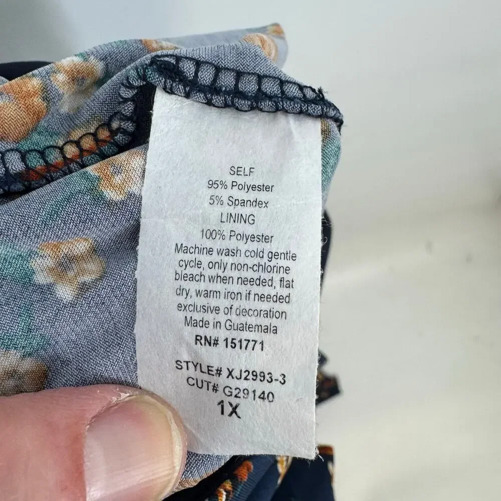 NEW Baltic Born Ashlyn Jumpsuit 1X Navy Floral Wrap Belted Wide Leg Plus Boho - Picture 11 of 11